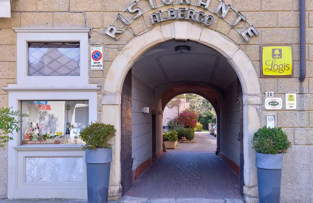 Albergo Ristorante Della Torre-1