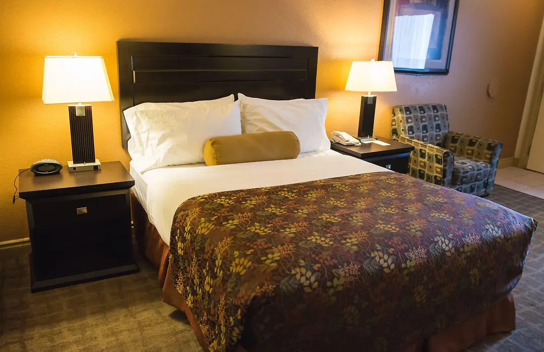 Days Inn By Wyndham High Level-1