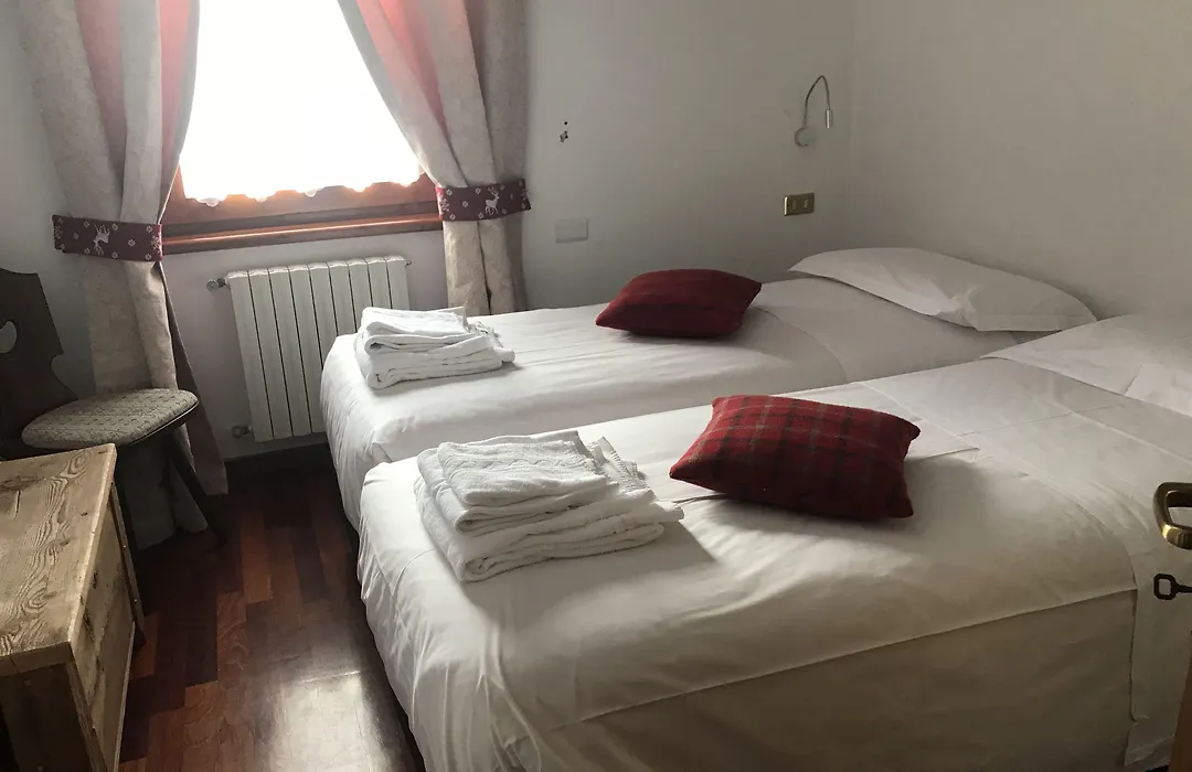 Alpen Hotel Chalet-1