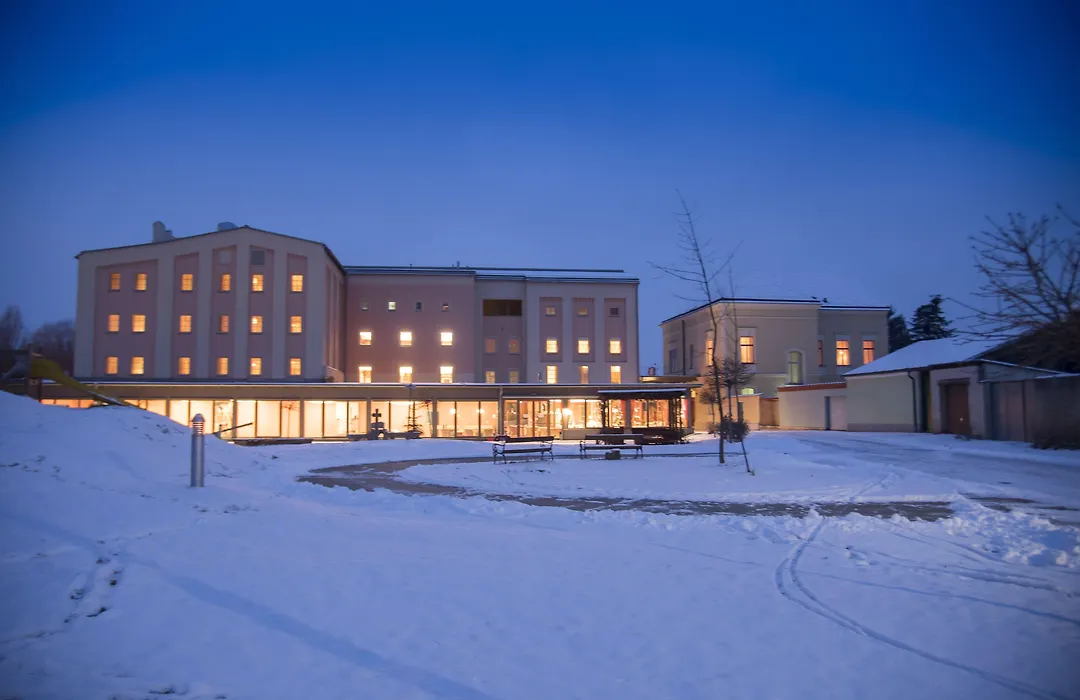 JUFA Hotel Weinviertel - Eselsmühle-1