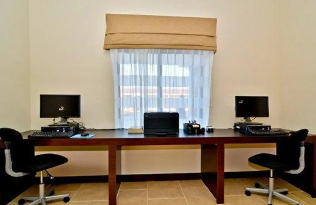Sleep Inn & Suites Fort Campbell-1