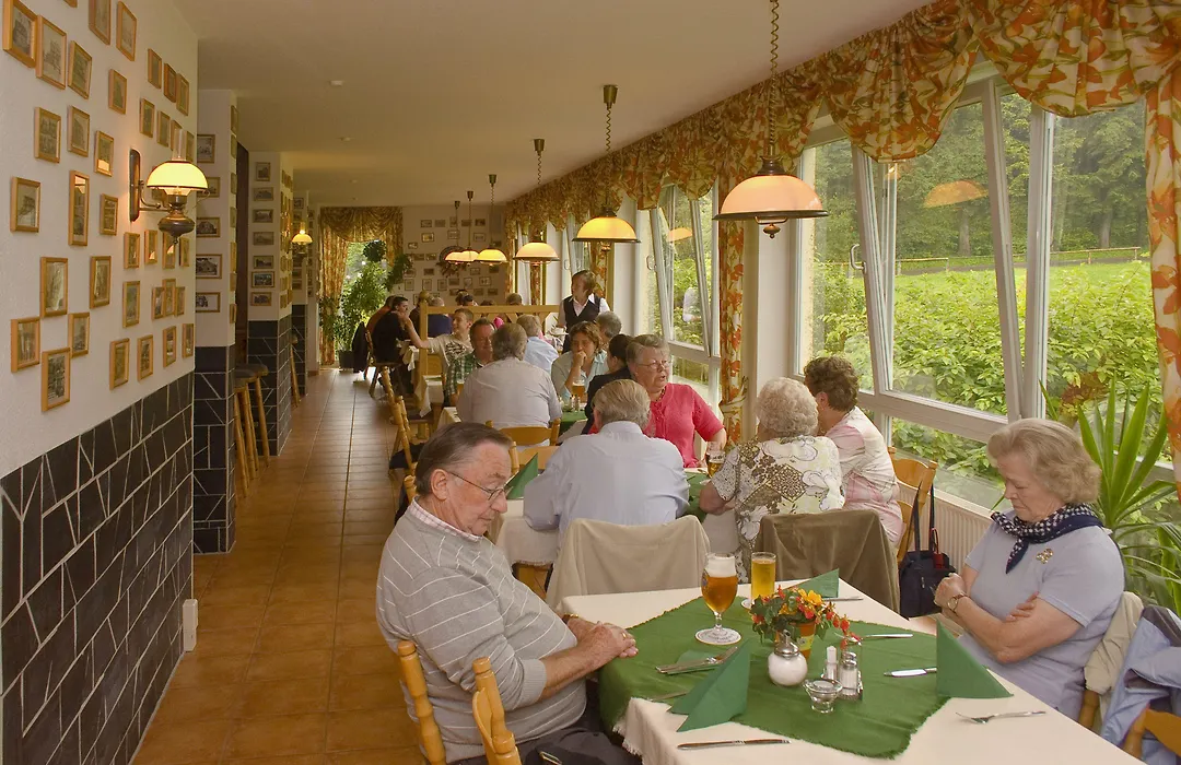 Hotel Haus Oberland-1