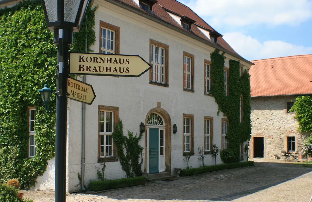 Hotel Burg Wanzleben-1