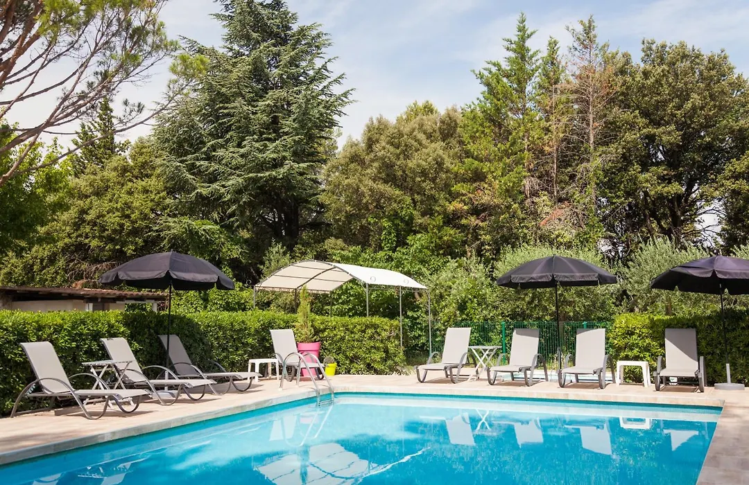 Le Petit Manoir Hotel Provence-1