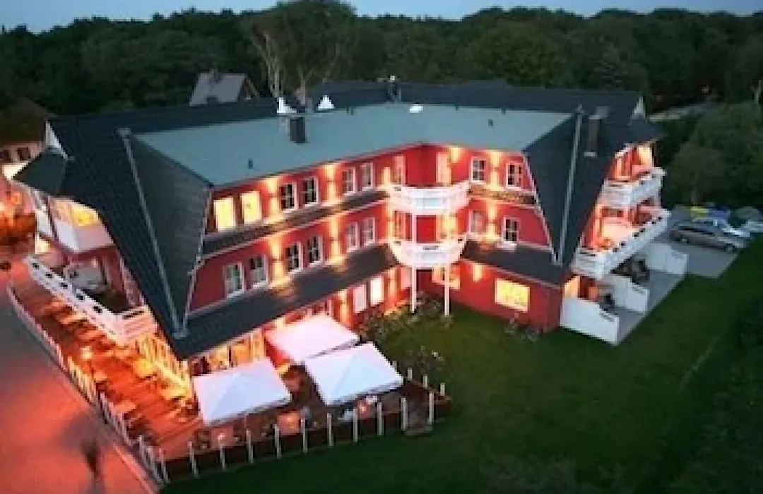 Strandhotel Deichgraf Graal-Mueritz-1