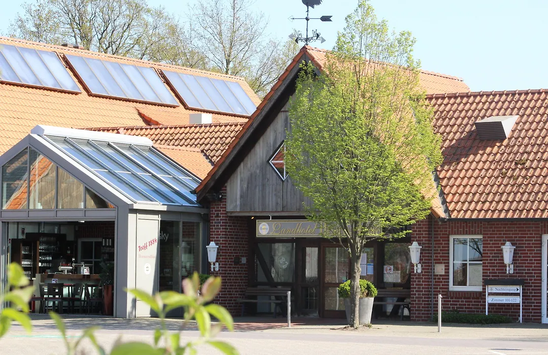 Landhotel Hermannshoehe-1