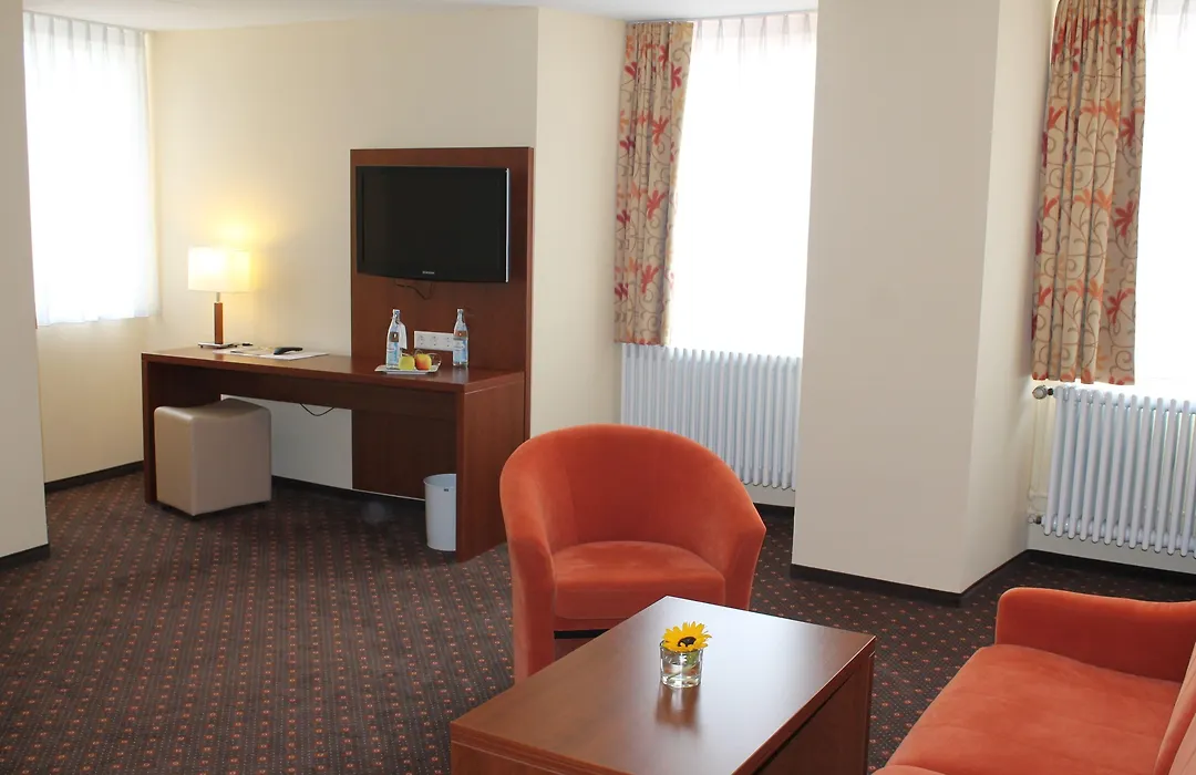 Stadt-gut-Hotel Gasthof Goldener Adler-1