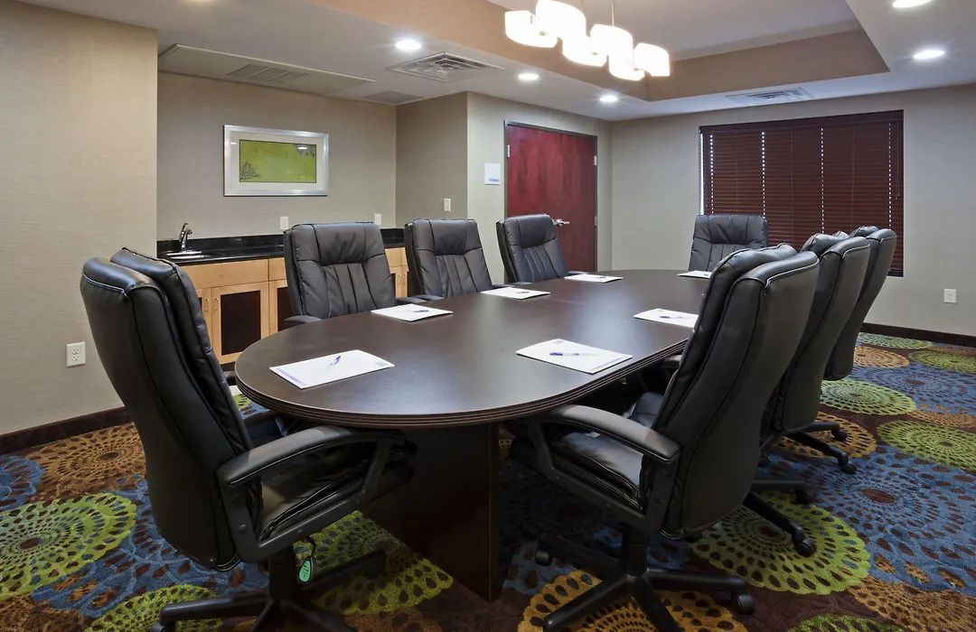 Holiday Inn Express And Suites Rochester West-Medical Center By Ihg-1