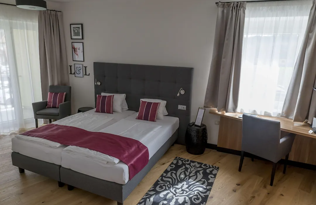Hotel Locker&Legere-1