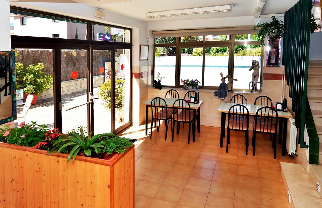 Hostal Magnolia-1