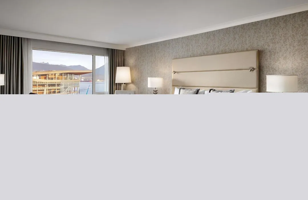 Fairmont Waterfront-1
