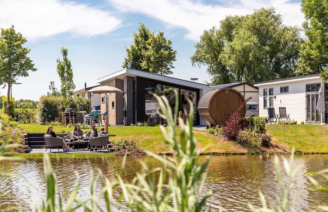 Recreatiepark Het Esmeer-1