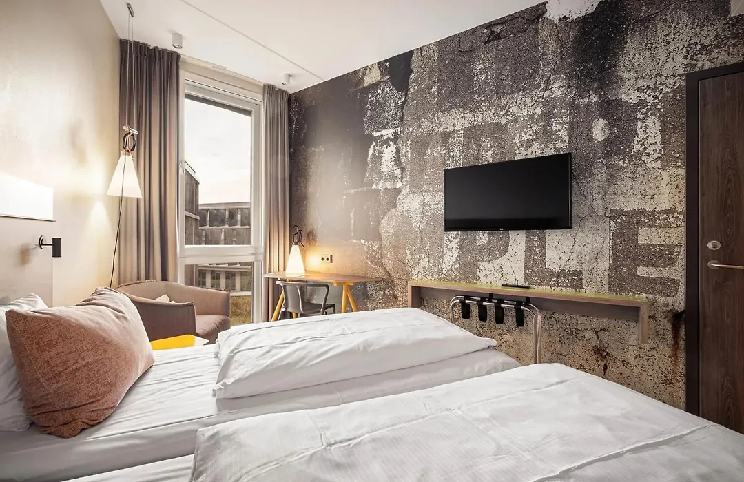 Comfort Hotel Bergen Airport-1