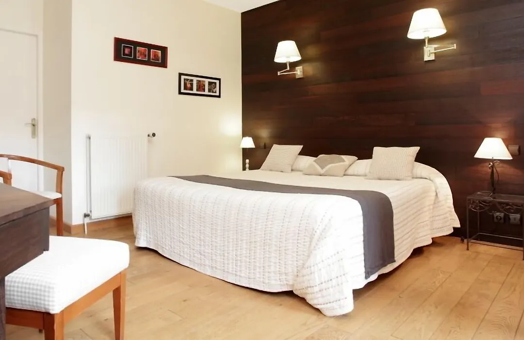 Hotel De Compostelle-1