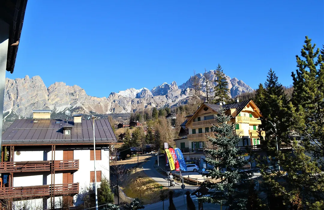 Hotel Serena Cortina-1