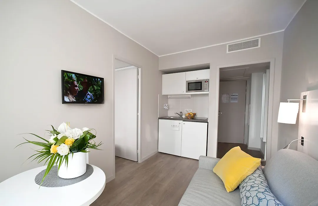 Zenitude Hotel Residences Marseille Saint-Charles-1