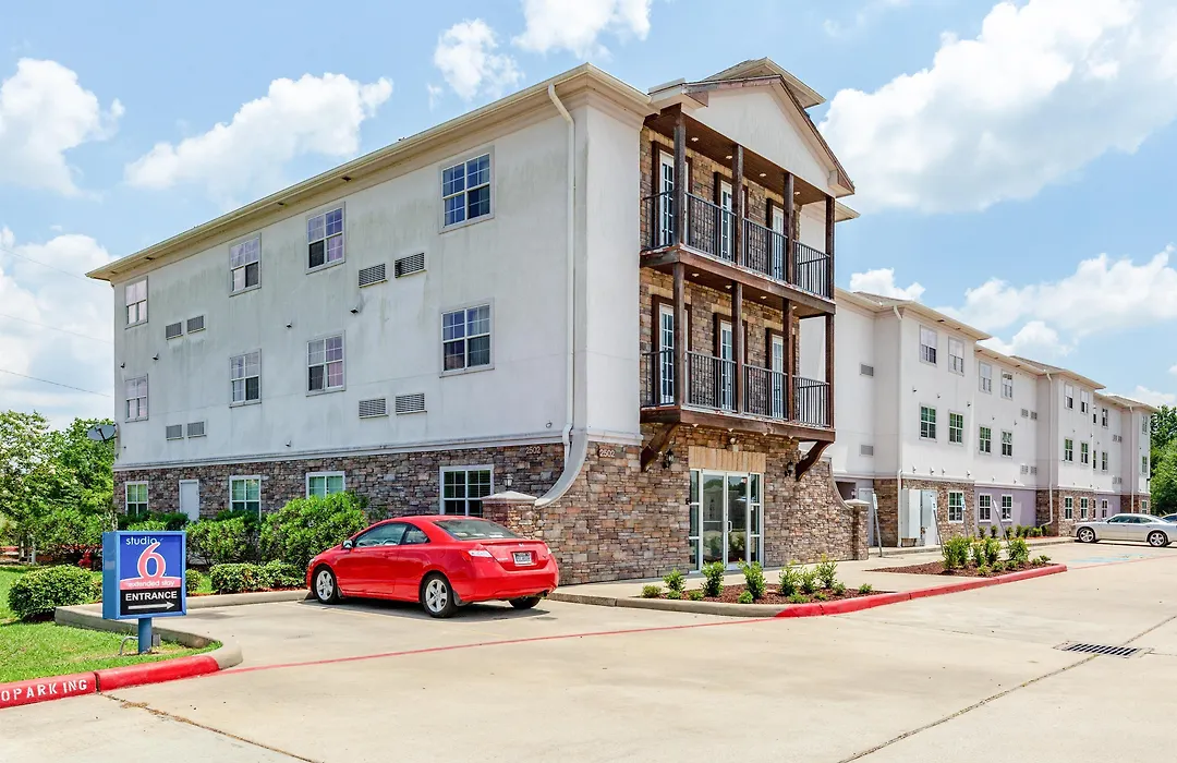 Studio 6-Orange, Tx-1