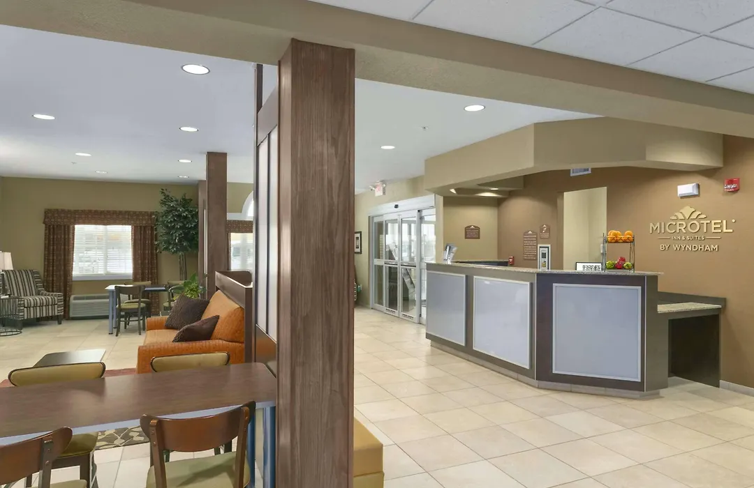 Microtel Inn & Suites By Wyndham Minot-1