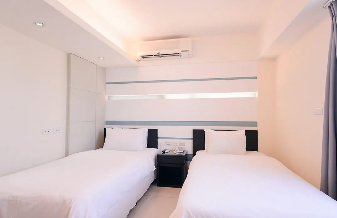 Kiwi Express Hotel - Kaohsiung Station-1