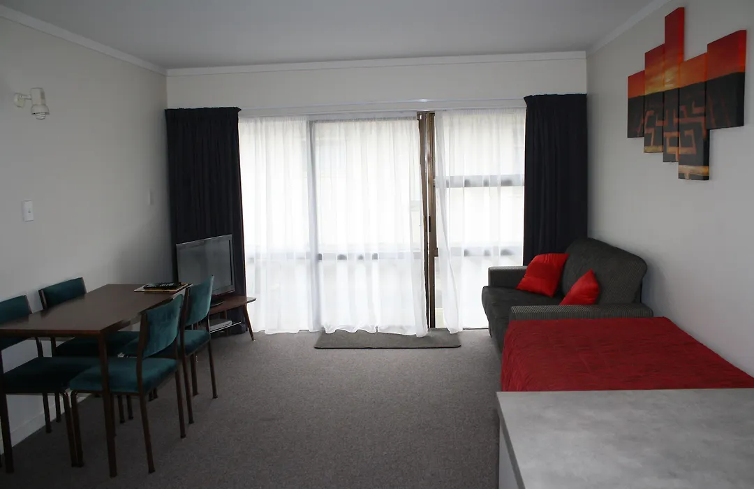 Oxford Court Motel-1