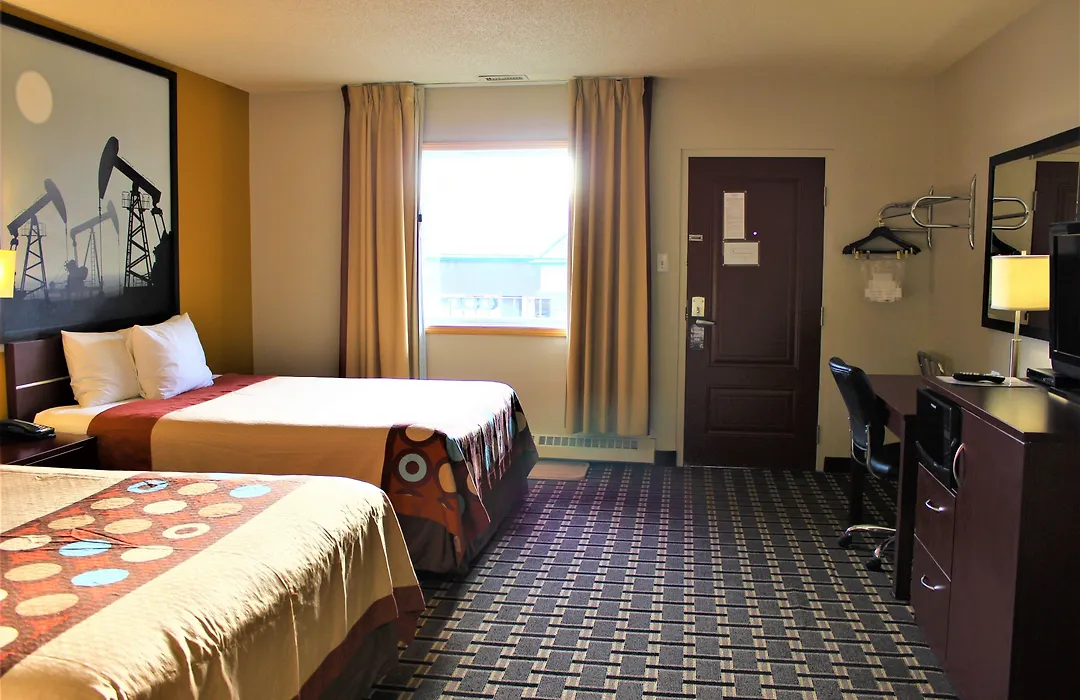 Super 8 By Wyndham Fox Creek-1