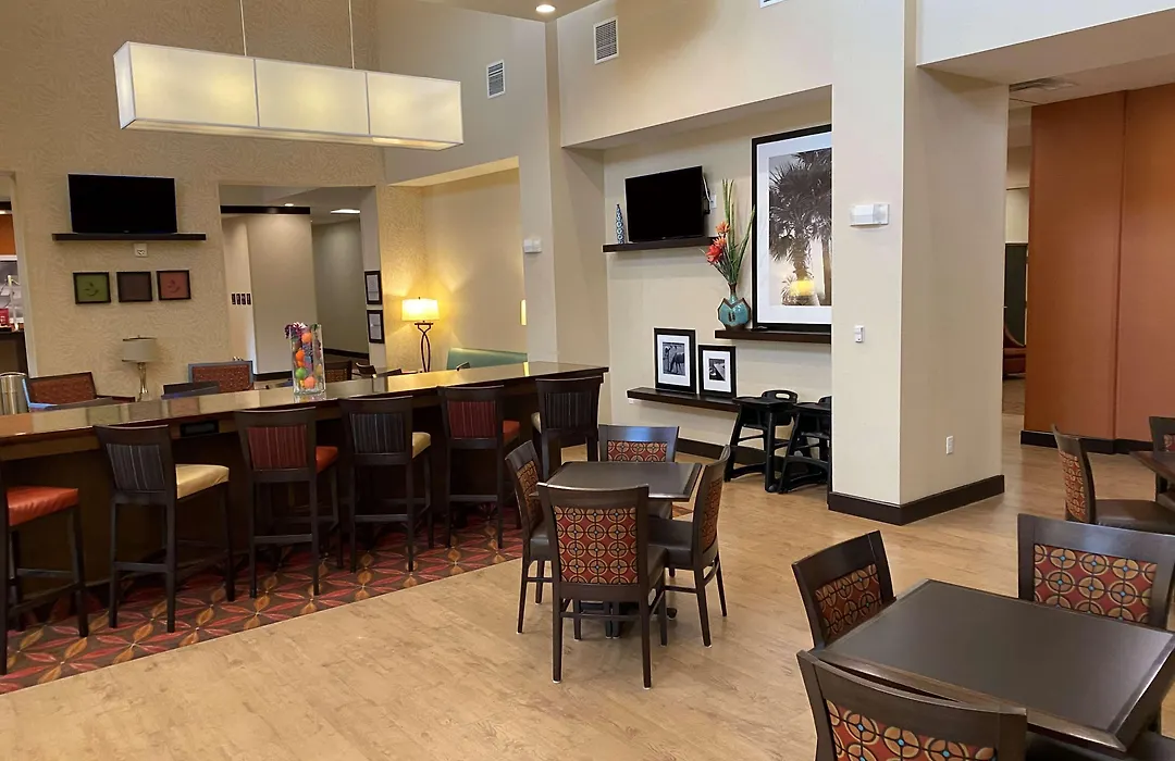 Hampton Inn & Suites Tampa Northwest/Oldsmar-1