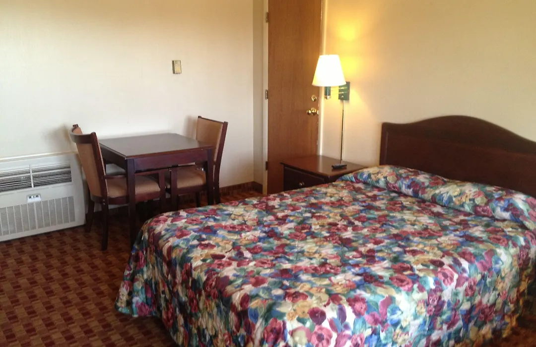 Americas Best Value Inn Vandalia-1