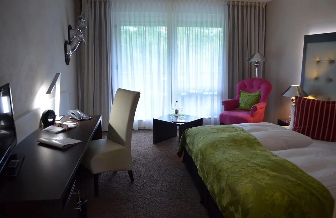Romantik Hotel Schloss Rettershof-1