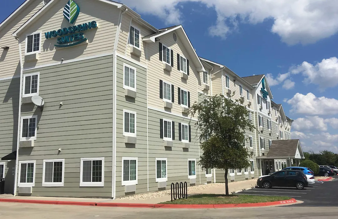 Baymont By Wyndham Dickinson-1