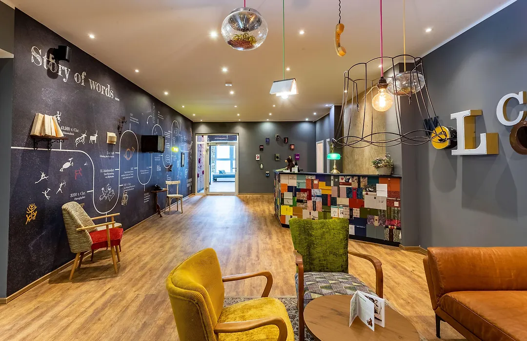 Tinytwice Hotel Bonn-1