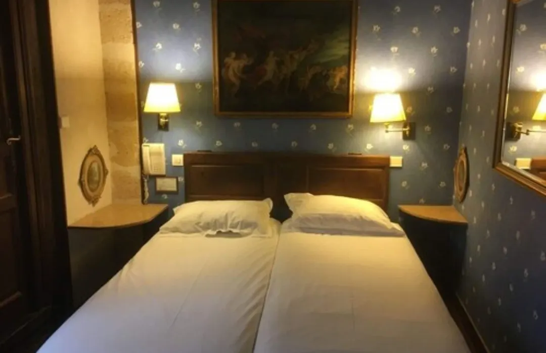 Hotel Du Lys-1