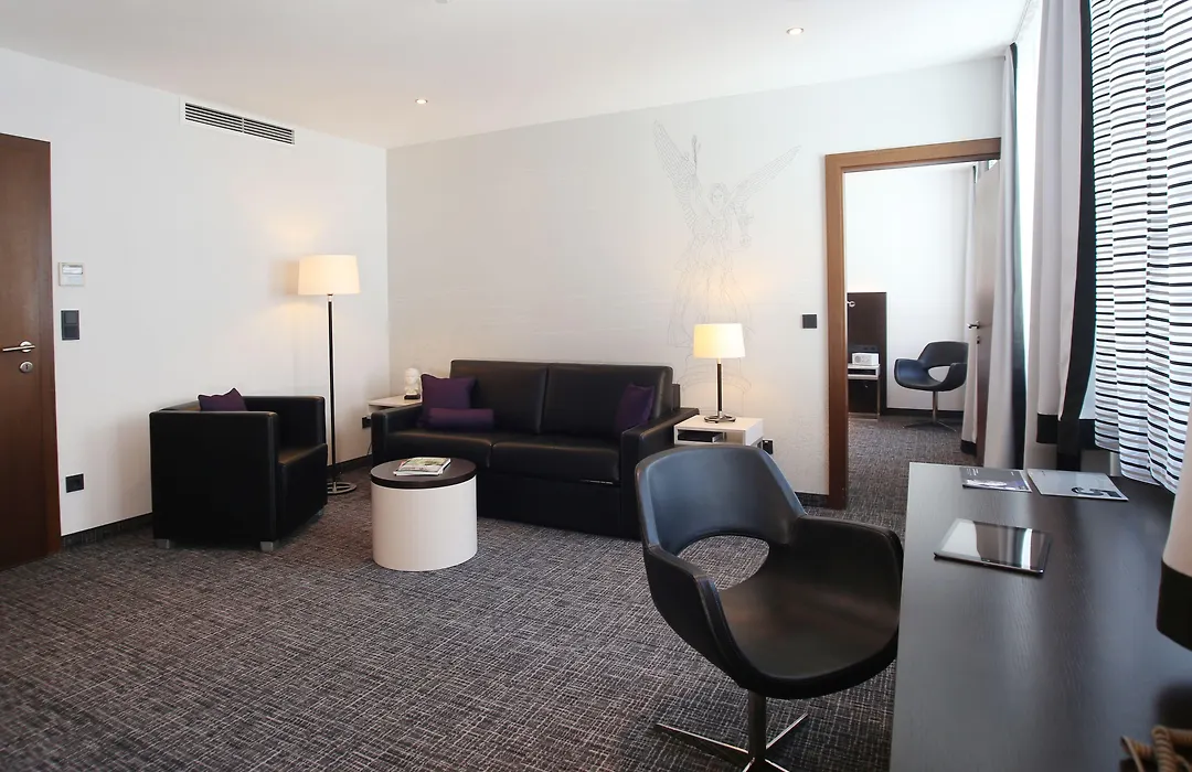 Schiller5 Hotel-1