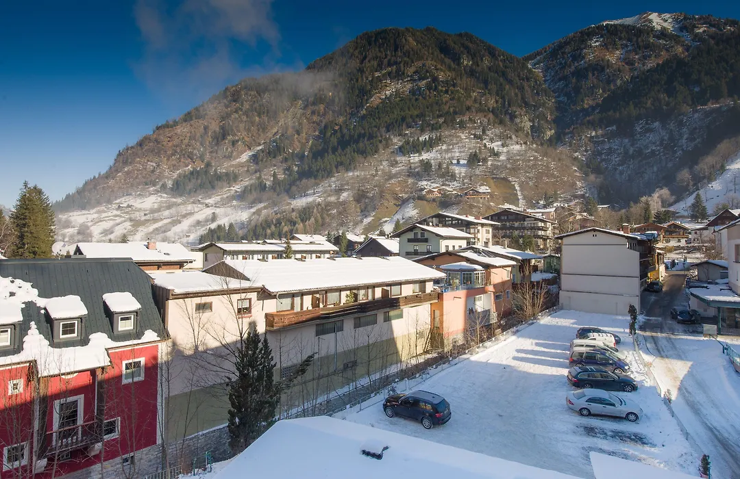 Hotel Blü Gastein-1