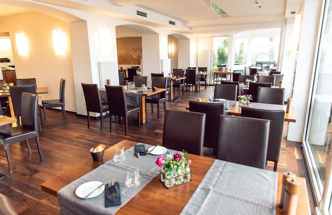Schlossberg Hotel Homburg-1