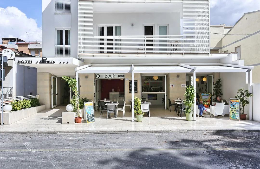 Hotel La Pineta-1
