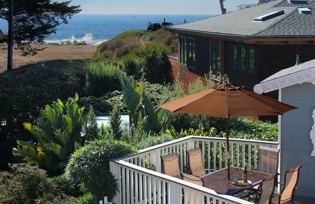 Ocean Echo Inn & Beach Cottages-1