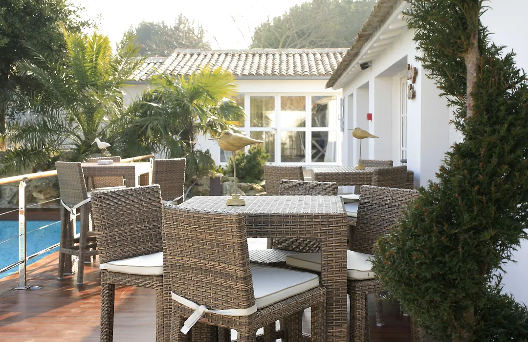 Le Clos Saint-Martin Hôtel&Spa-1
