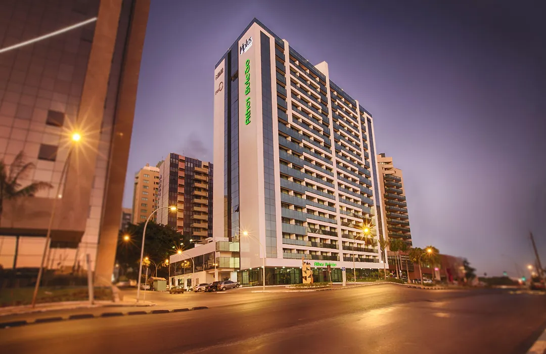 Athos Bulcao Hplus Executive-1