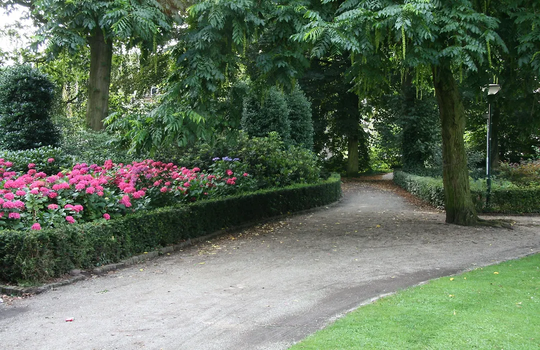 Hotel De Villa-1