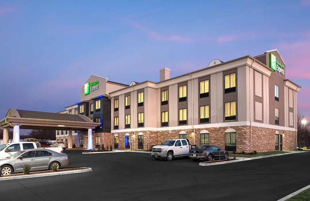 Holiday Inn Express Hutchison By Ihg-1
