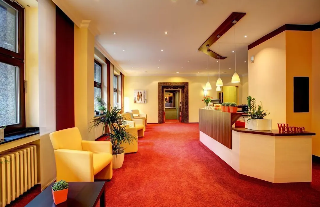 Montana Hotel Moenchengladbach-1