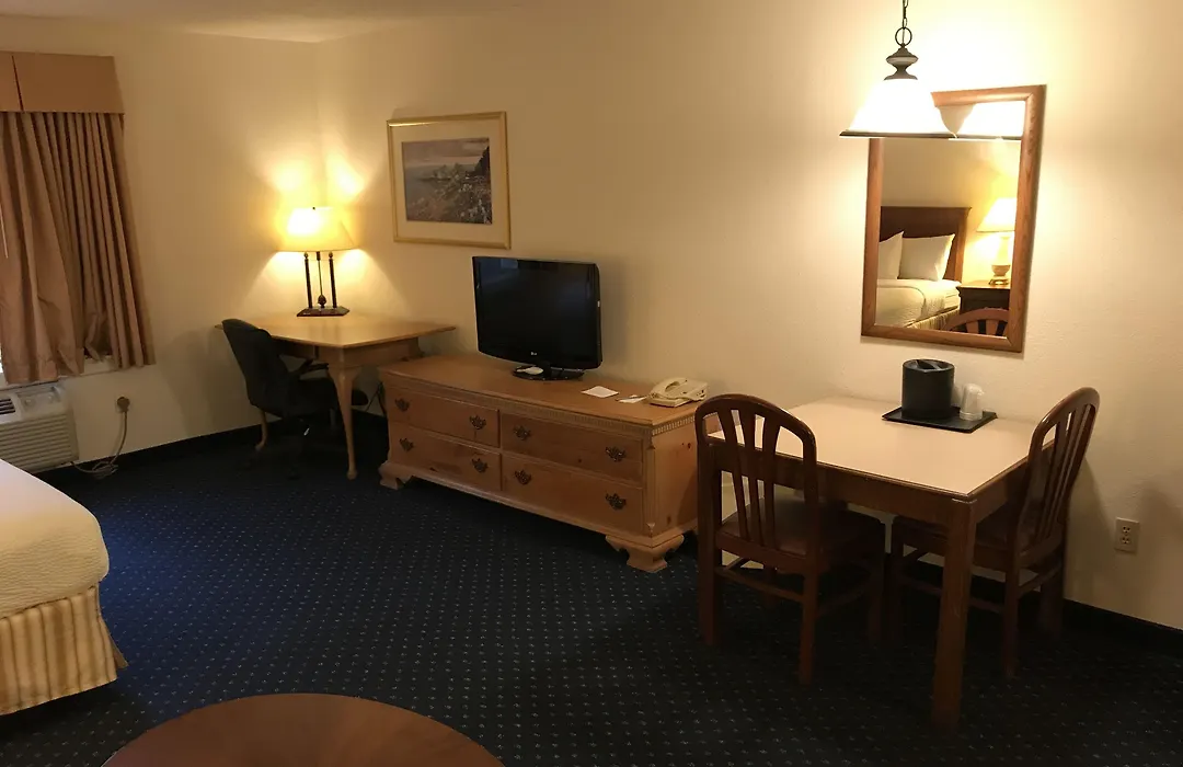 Rosemont Suites-1