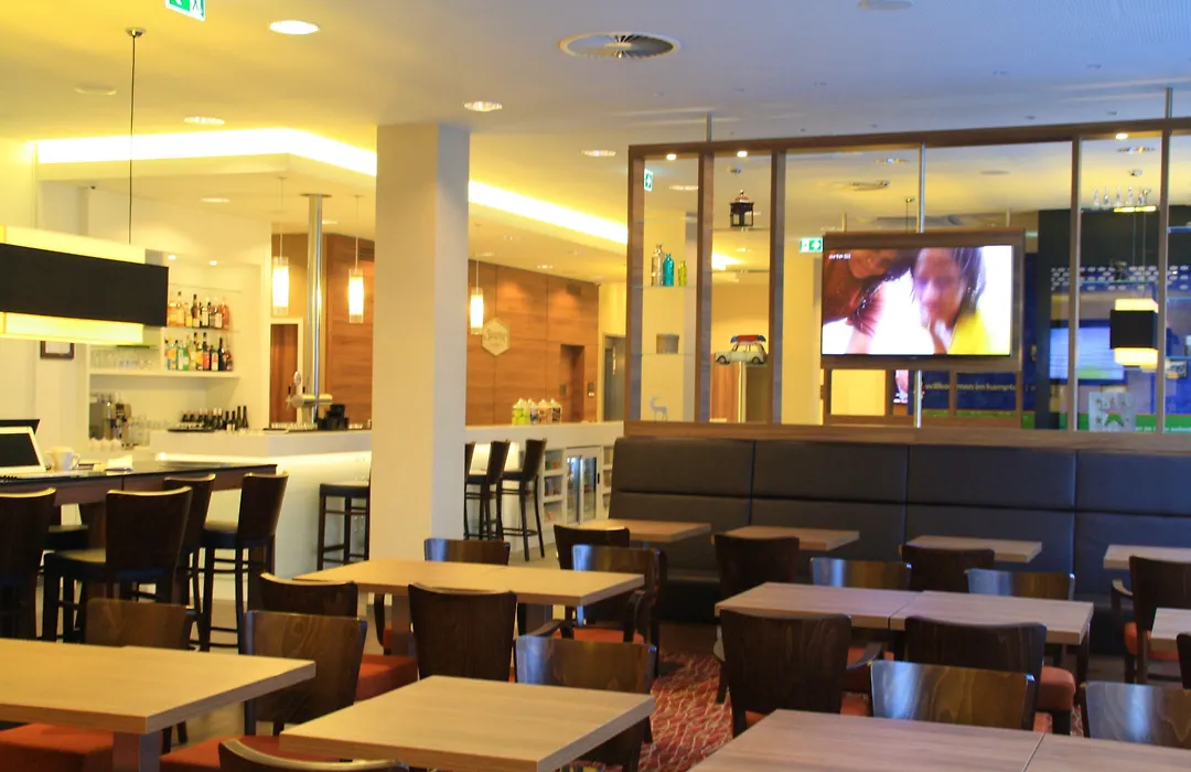 Hampton By Hilton Nuernberg City Center-1