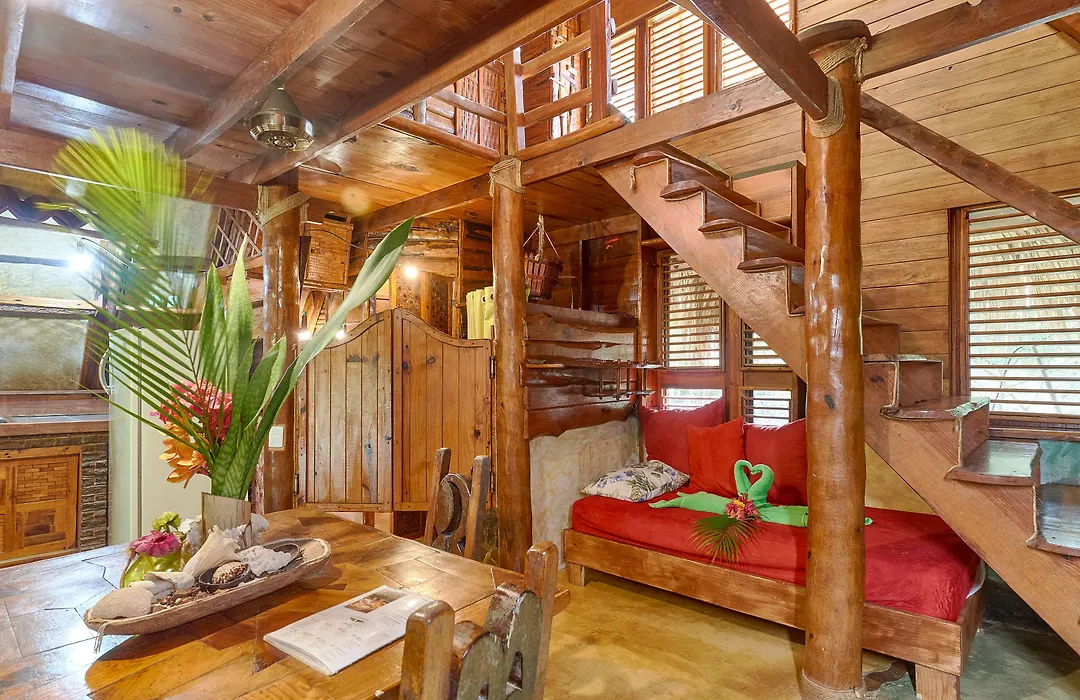 Chalet Tropical Hotel & Pool Bar Restaurant-1