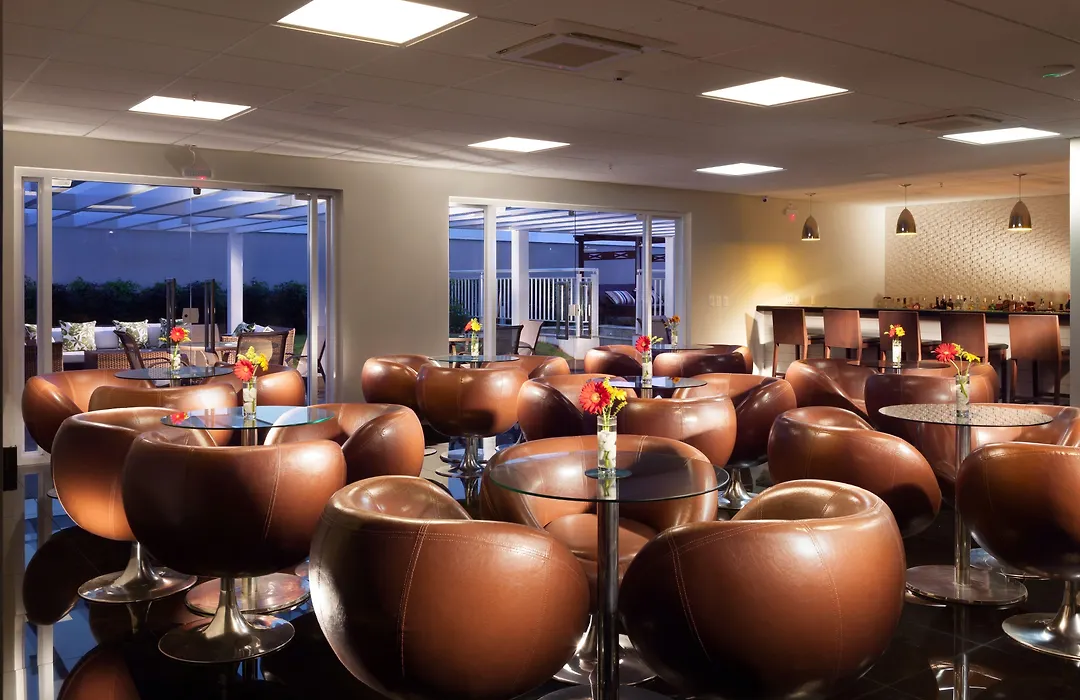 Delmond Hotel-1