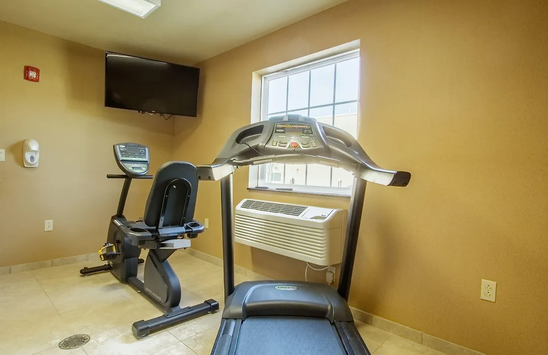 Cobblestone Inn & Suites - Corry-1