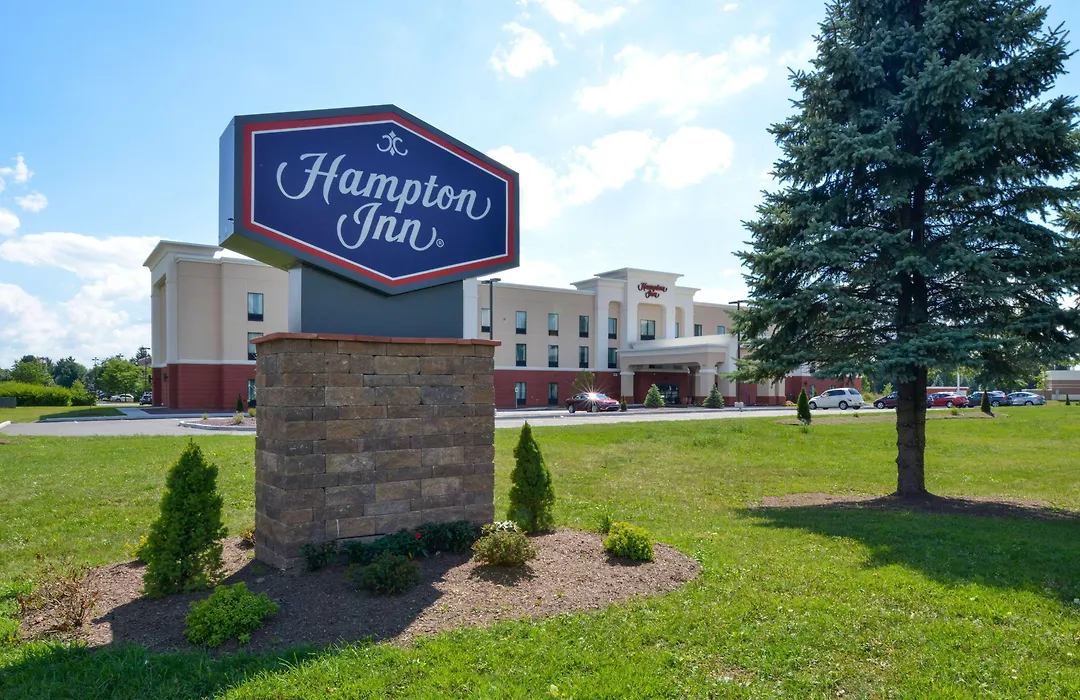 Hampton Inn Potsdam-1