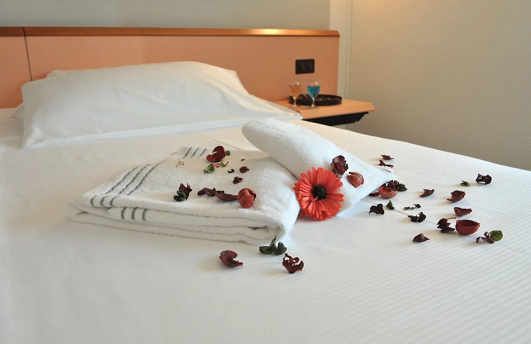 Hotel Bahnhof Haus-1