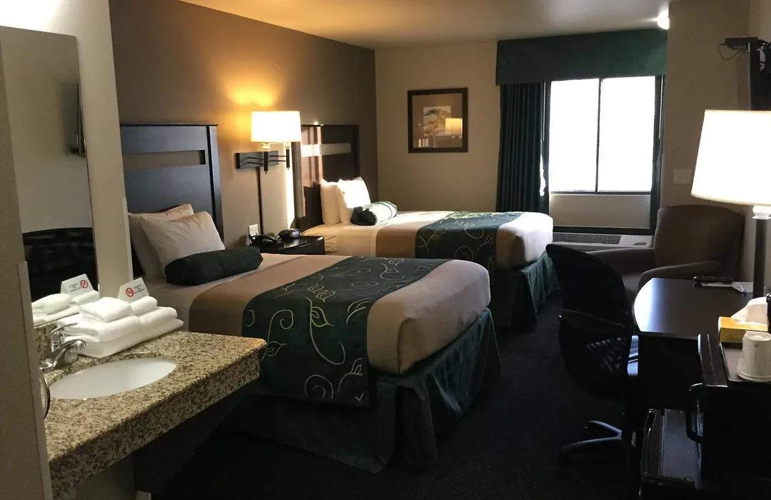Baymont By Wyndham Glendive-1