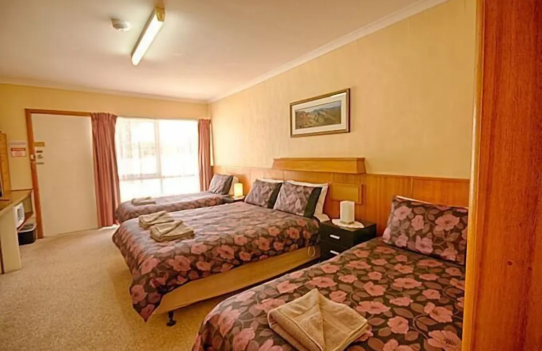 Darlot Motor Inn-1